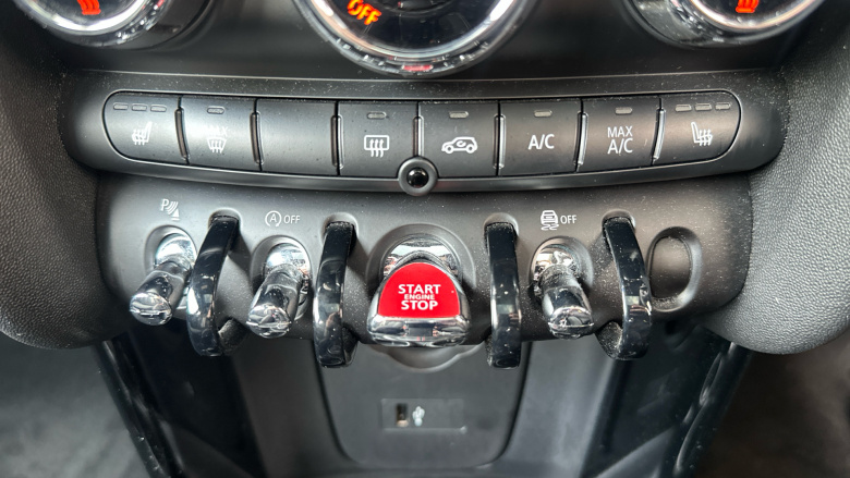 MINI Hatchback 2.0 Cooper S Sport II 3dr Auto Petrol Hatchback